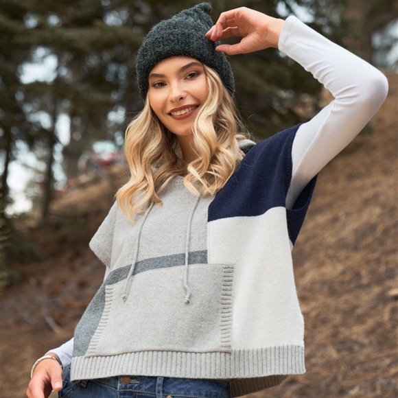 Jackets & Blazers - Colorblock Print Sleeveless Hooded Vest